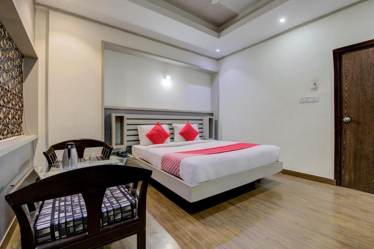 Oyo 1545 Hotel Shivani International Ahmedabad Exterior photo