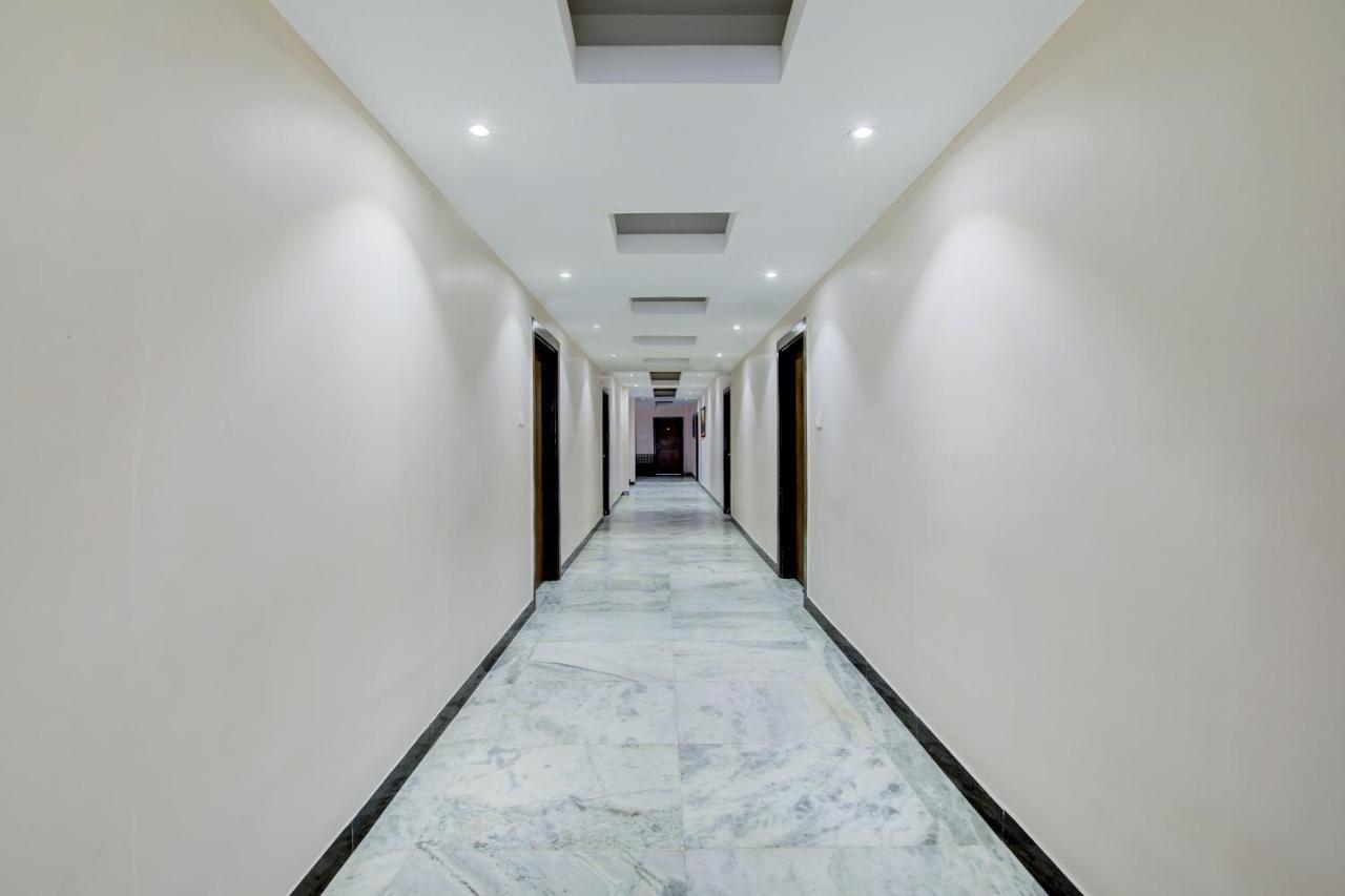 Oyo 1545 Hotel Shivani International Ahmedabad Exterior photo